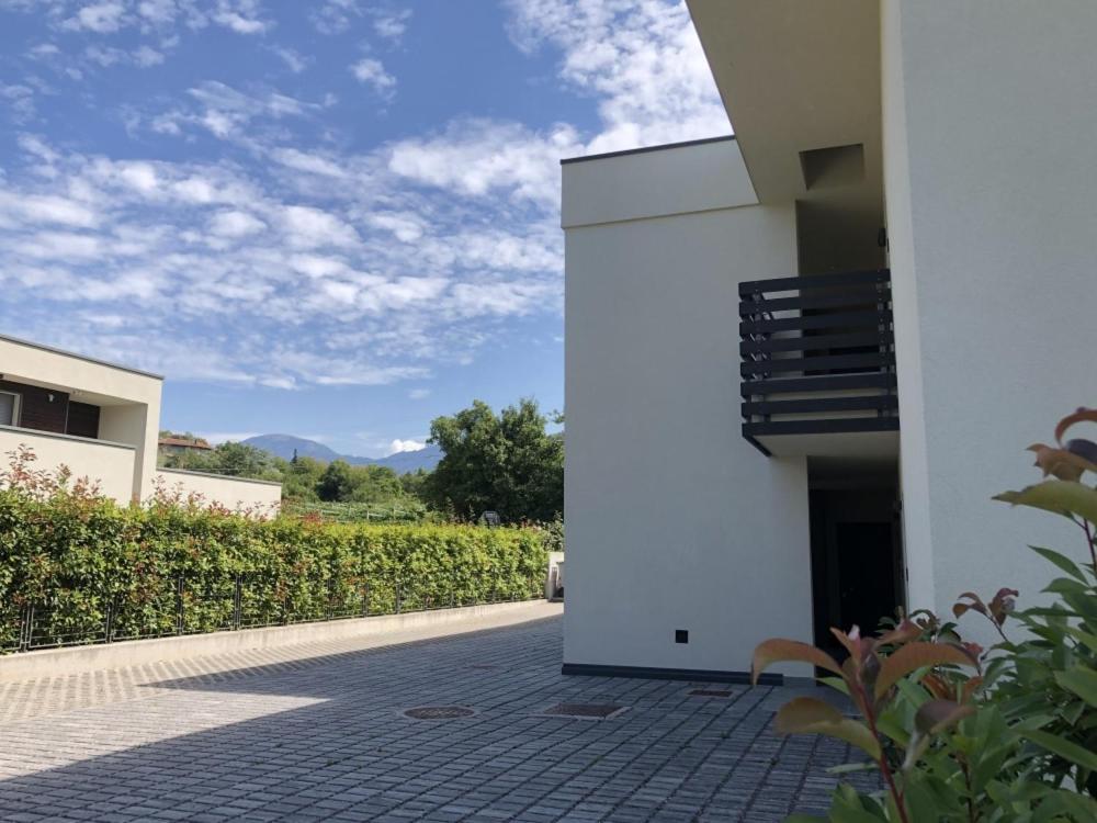 Appartamenti Moderni, Luminosi E Tranquilli Con Parcheggio Privato - Agritur La Tenuta Trento Exterior foto